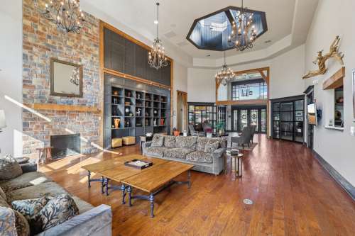 S Bed Las Brisas Apartment Homes 87